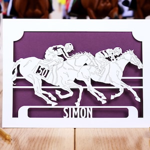 Carte d'anniversaire personnalisée course de chevaux, carte découpée au laser