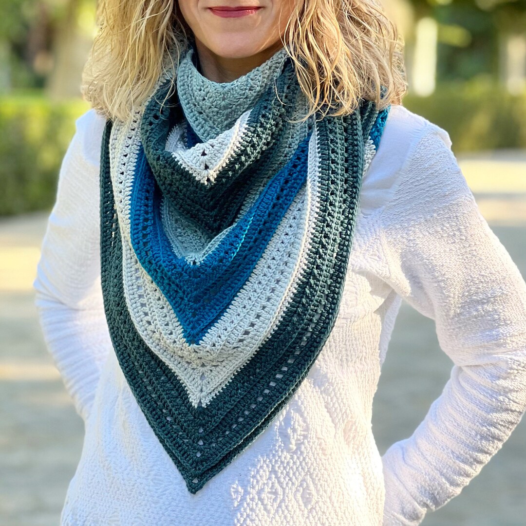 Crochet Scarf Pattern How To Style A Triangle Scarf Crochet