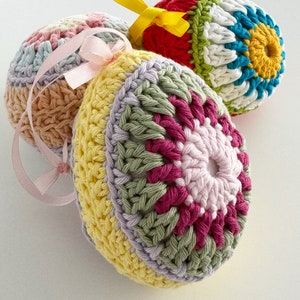 Daisy Crochet Easter Egg Pattern: Spring Decoration (PDF Pattern)