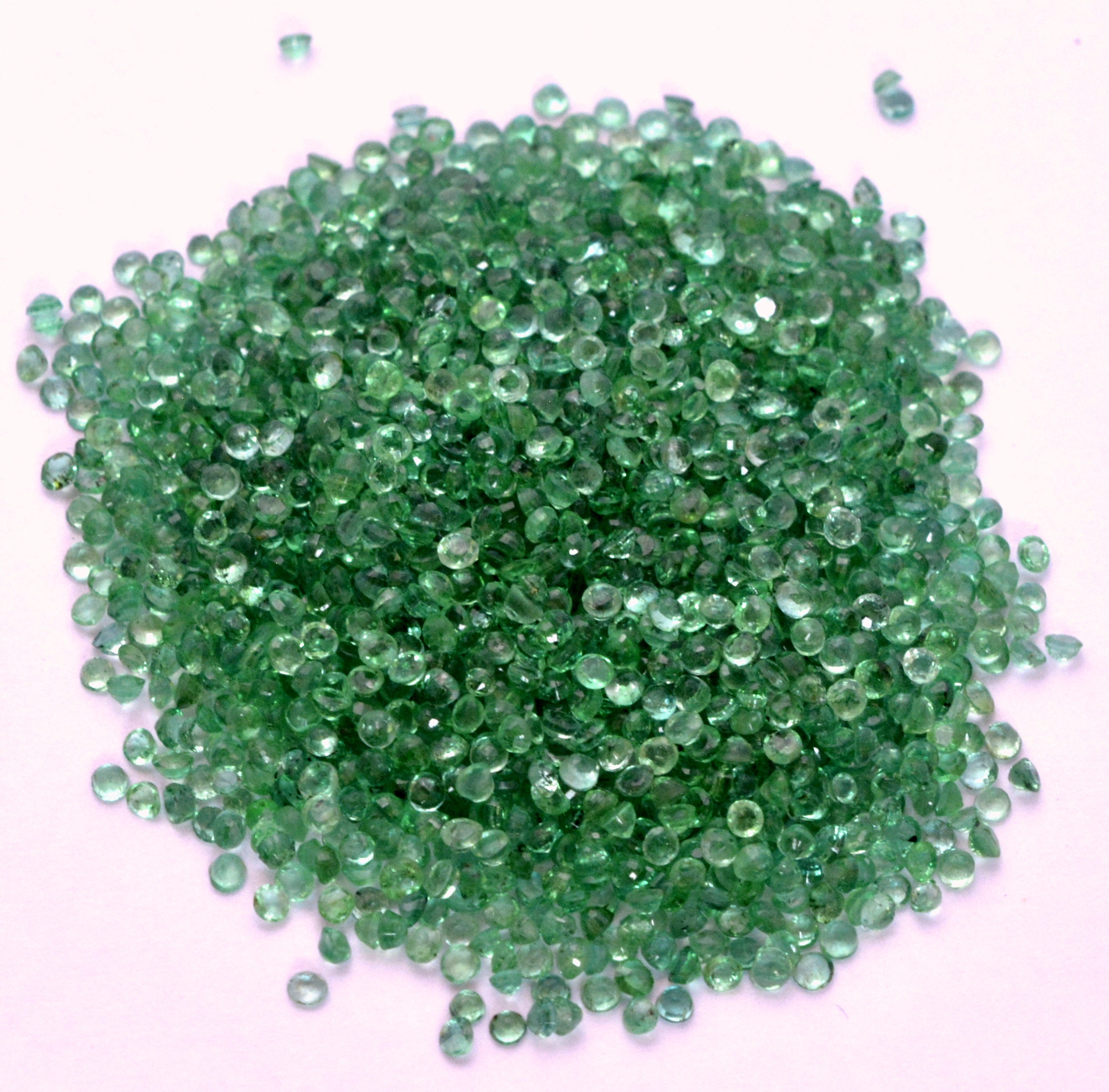 Lot D'émeraudes Brutes Naturelles 50,57 Carats - Non Taillées, Origine Colombie