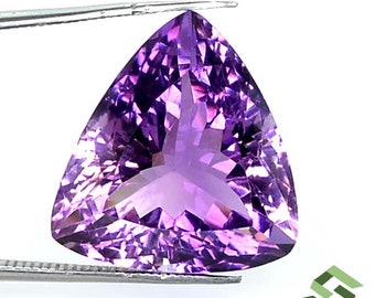 20 x 20 mm 天然アメジスト トリリオンカット 19.86 CTS