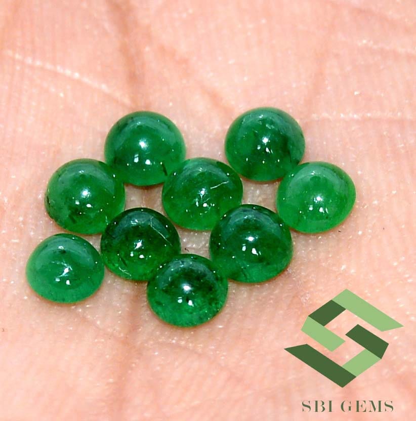 Lot De 31 émeraudes Naturelles Cabochon Ovale - 210 Carats - Vert Translucide - Certificat EGL - Neuf Avec étiquettes