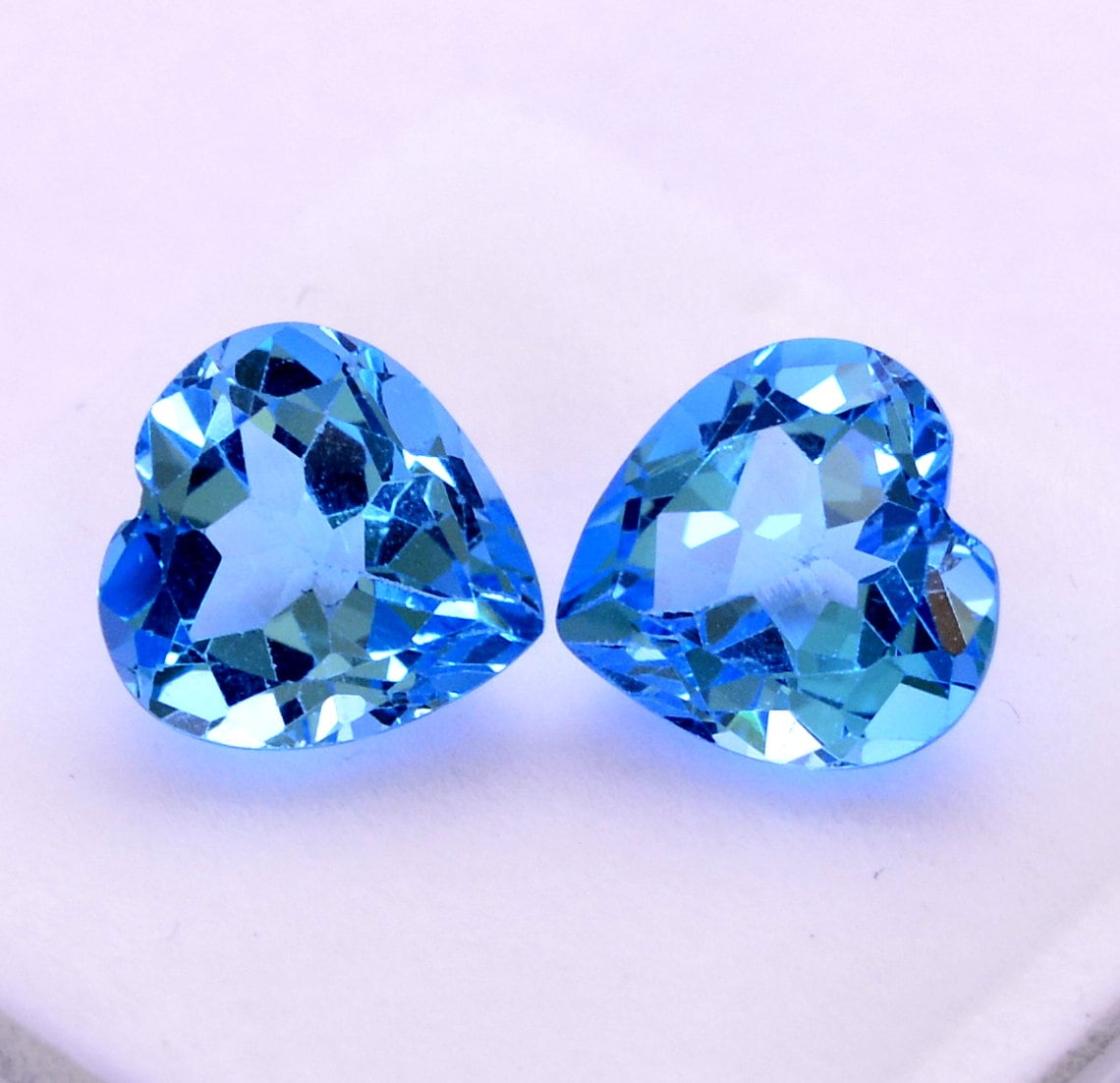 12 x 12 mm 天然スイスブルートパーズ ハートシェイプカット 12 x 12 mm 天然スイスブルートパーズ ハートシェイプカット