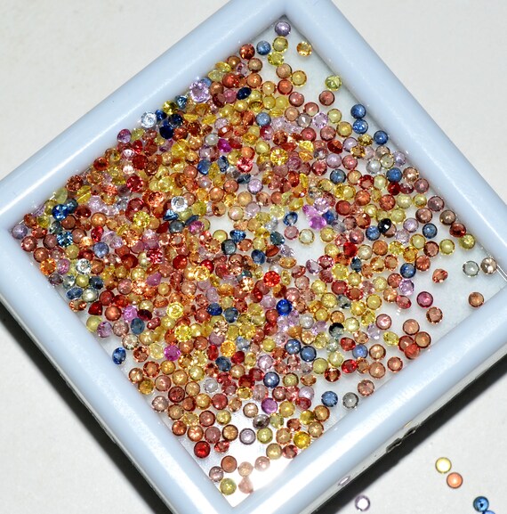 Lot De Saphirs Naturels Facettés Ronds - Taille 1,5 Mm, Couleur Bleu Noirâtre, Brut