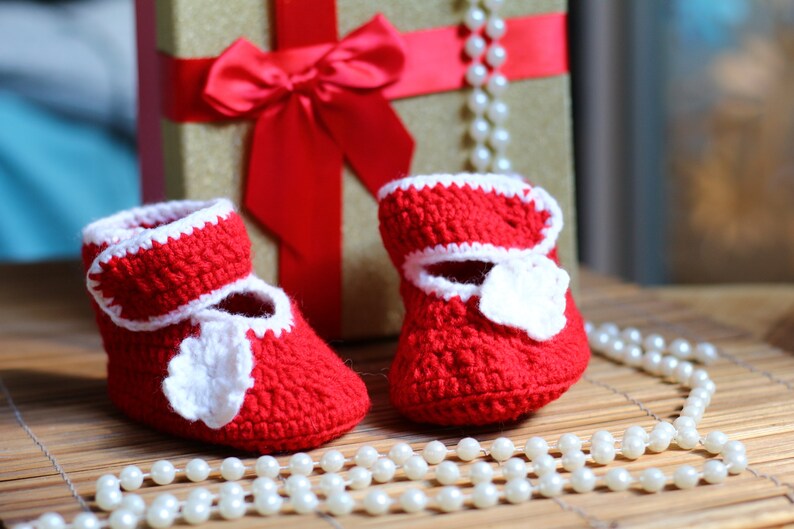 woolen shoes for baby girl