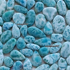 Dominikanischer Larimar Cabochon Lot: Natürliche lose Edelsteine für die Schmuckherstellung