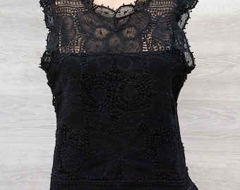 Blusa romántica de algodón con encaje negro hecha a mano