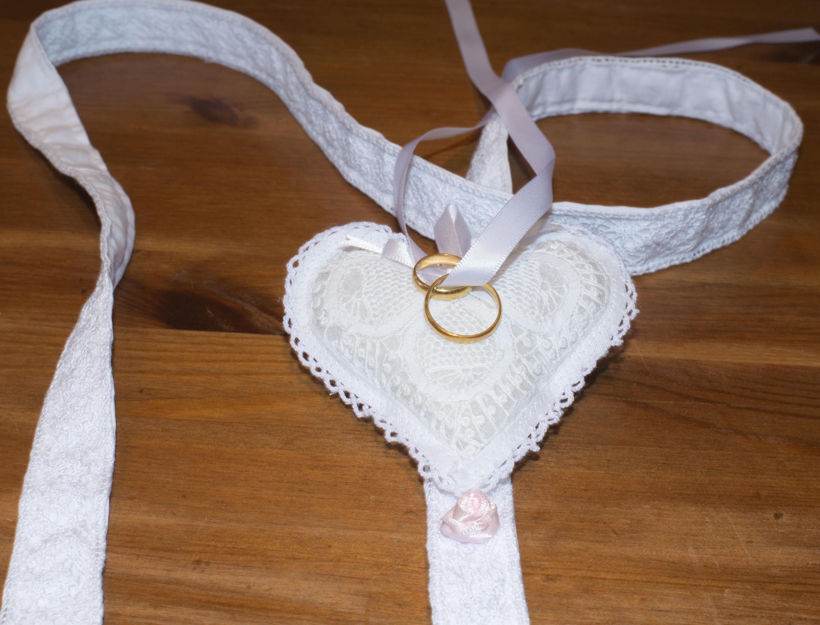 AWOCAN Hunde-Hochzeits-Bandana - Verstellbar Mit Fliege, Schwarz, Größe M