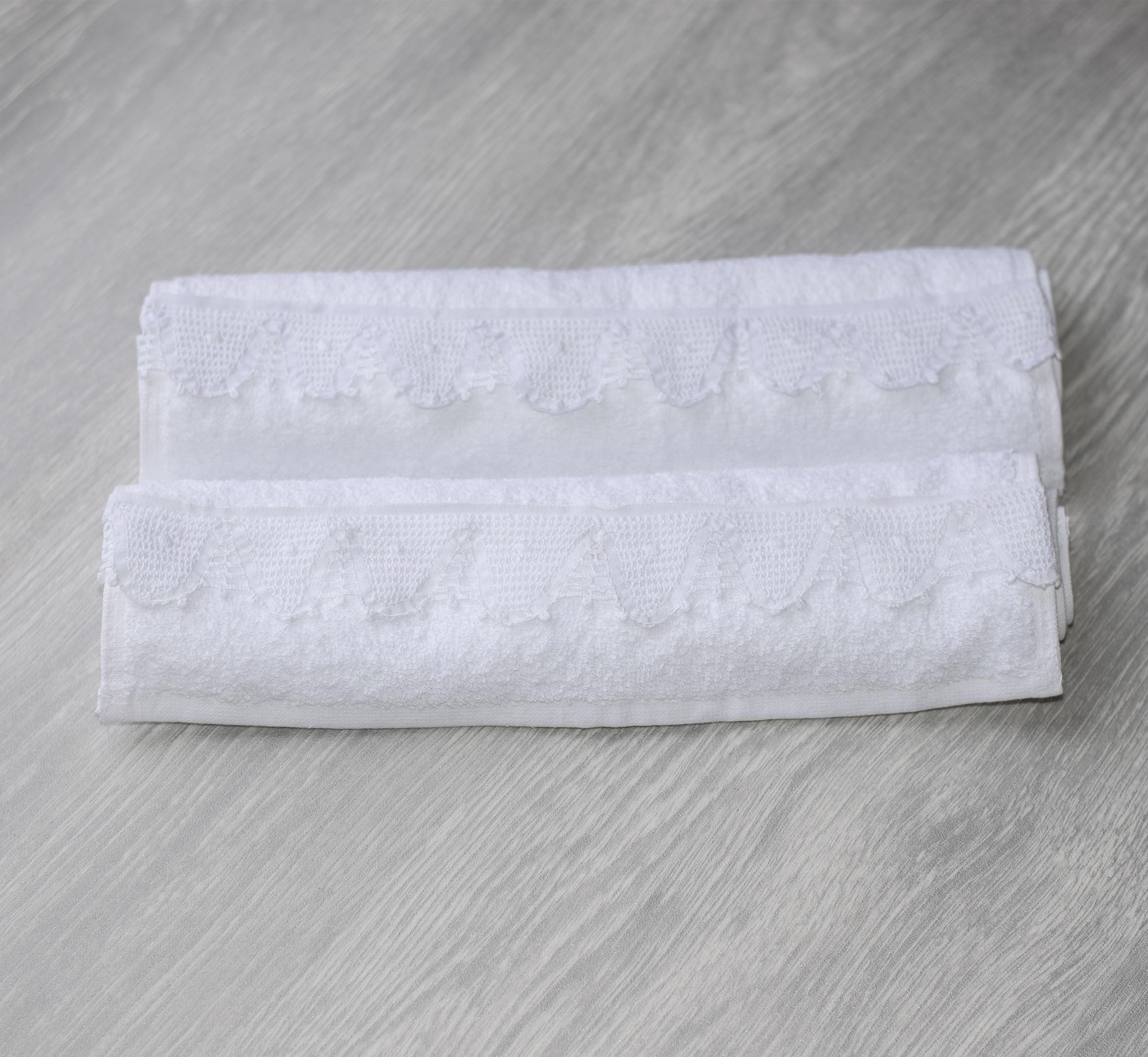 2 Crisp White Guest Towels Adorned With UNIQUE Handmade Lace Etsy
