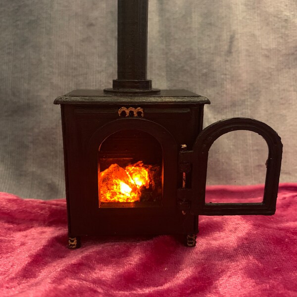 12th Scale Dollhouse fireplace  Log Burner, flickering embers through quartz crystals, free standing! No exterior wires!