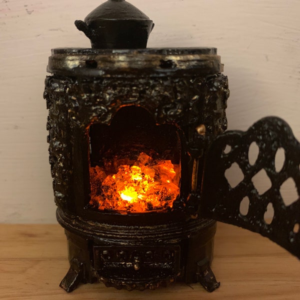 12th Scale Dollhouse Antique effect fireplace  Log Burner, flickering embers through quartz crystals, free standing! No exterior wires!