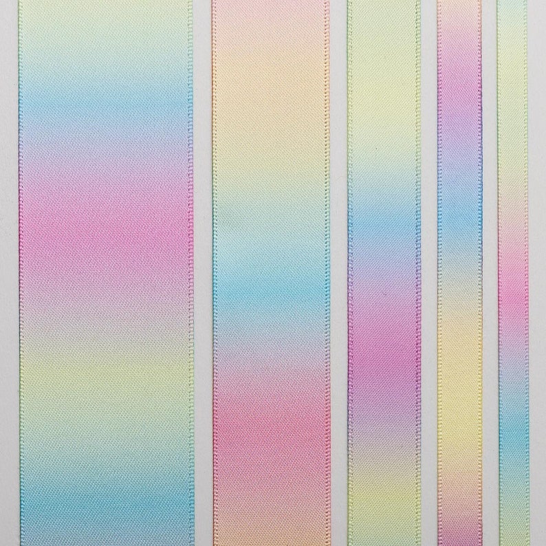 Regenbogen in Pastelltönen Verzierungen, Bänder und Schleifen 16 mm x 25 m