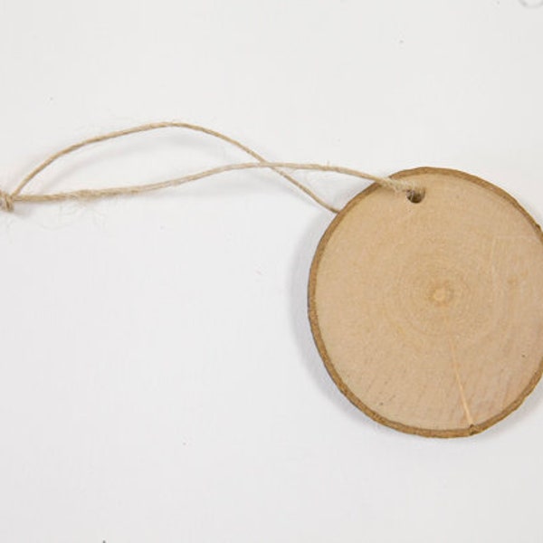 Holzscheibe Astscheibe mit Loch und Kordel, 4,5 cm