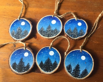 Hand Painted Winter Scene Wood Slice Ornament / Bauble - Ideal as Christmas Decorations