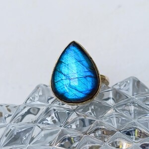 Labradorite Rings, 925 Sterling Silver Rings, Natural Crystal Ring, Chunky Gemstone Rings, Handmade Jewelry, Dainty Boho Rings Gifts for her