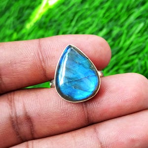 Labradorite Ring, 925 Sterling Silver Rings, Gemstone Chunky Rings, Crystal Ring for Women personalized Ring, Dainty Boho Ring Gifts for her