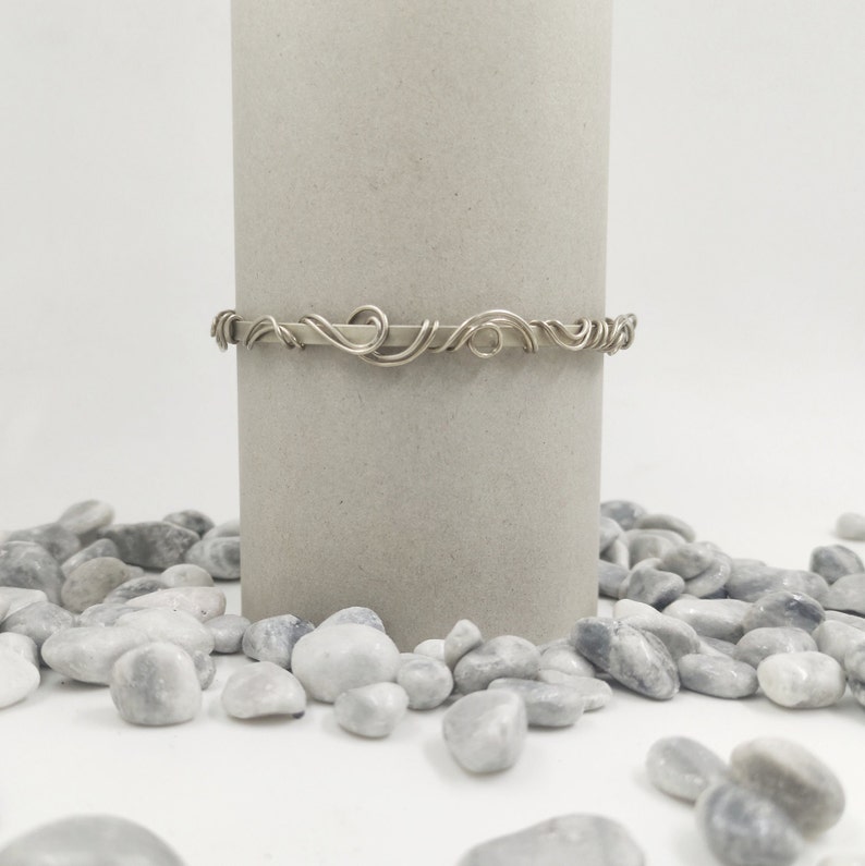 Silver upper arm cuff bracelet for women, upper armlet for bride, copper wire upper arm bracelet, gift for mom image 4