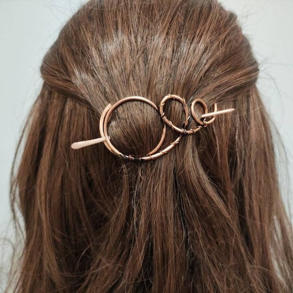 Celtic hair clip for fine hair in copper, brass or german silver wire, handmade spiral hair barrette for women, copper wire hair bun