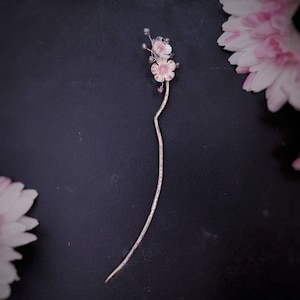 Korean style hair stick with cherry flowers in German silver or brass, kanzashi carved with Austrian glass beads and metal flowers