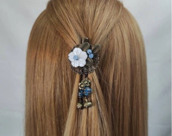 Kleine haarclip met Koreaanse bloem en Murano-kristalkralen, bronzen haarspeldje voor dames