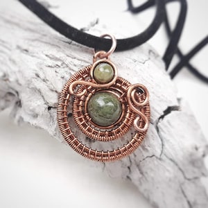 Copper Wire Weave Wire Wrap Pendant necklace Gift For Mom Agate Necklace Aztec Pendant Crystal Pendant Necklace Vintage Pendant