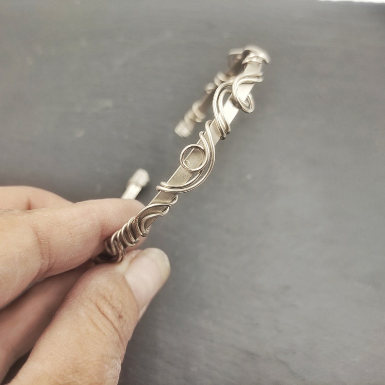 Silver upper arm cuff bracelet for women, upper armlet for bride, copper wire upper arm bracelet, gift for mom image 3