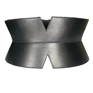 OUTLET - XL - 3XL - Black V Cut Leather Corset, Hourglass wide belt, Plain leather waist belt