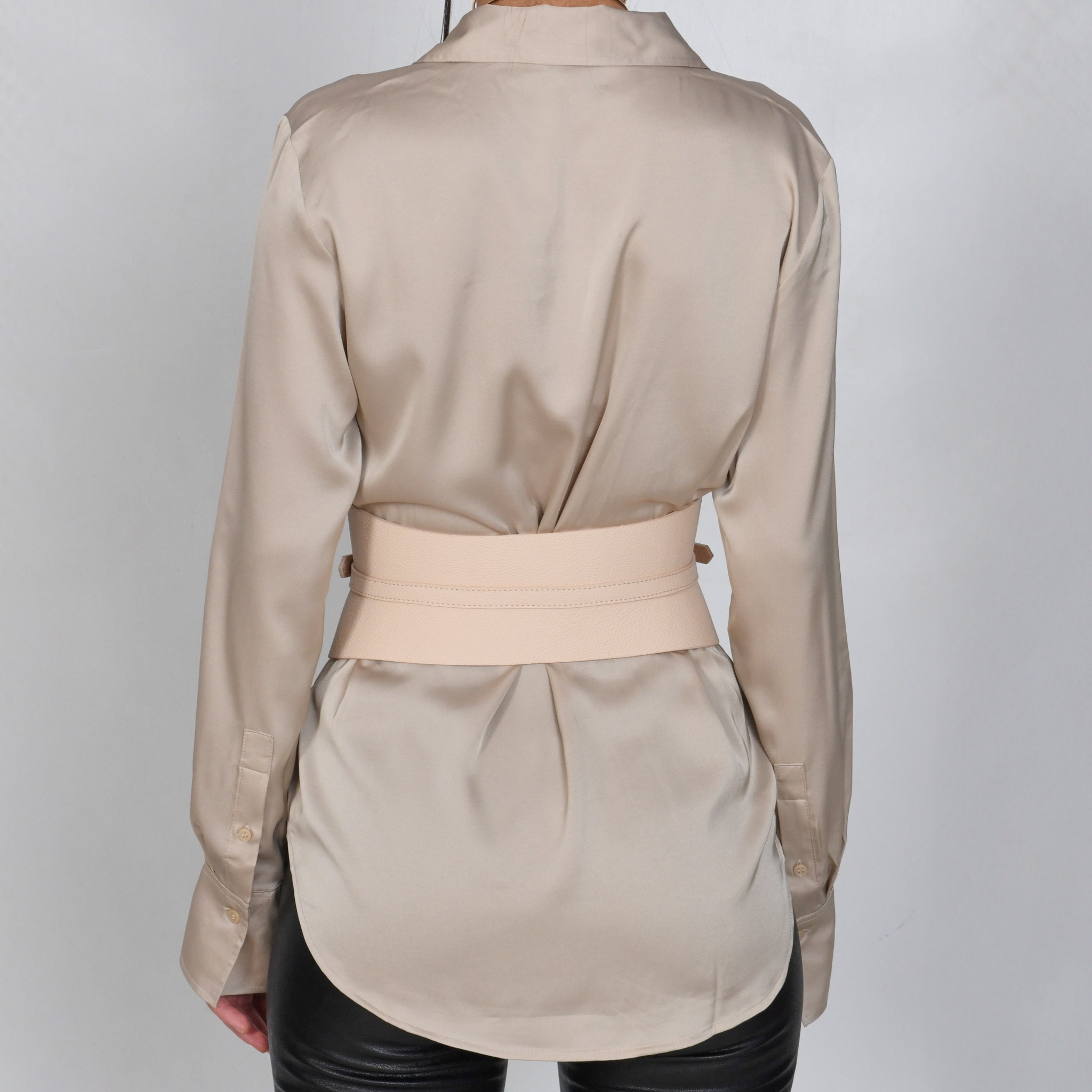 Plus Size Nude Leather Gold Buckle Waist Statement Belt GOLD Metallic Leather Waist Belt With Large Round Buckle  main image 2