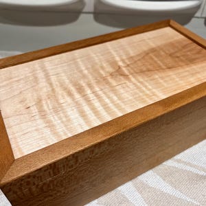 Watch Collector's Storage/Display Box (Sycamore and Figured Maple)--4 Watch Capacity