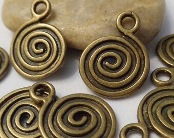 Vintage Bronze Twist Heart Alloy Pendants Charms Jewelry Findings 33x28mm 18PCS Vintage Bronze Twist Heart Alloy Pendants Charms Jewelry Findings 33x28mm 18PCS