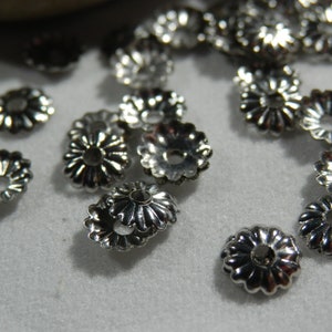 100pcs 5mm Antique Silver Bead Caps Flower Bead Caps Corrugated Bead Caps Small Bead Caps Jewelry Making Beading Supplies DIY Supplies