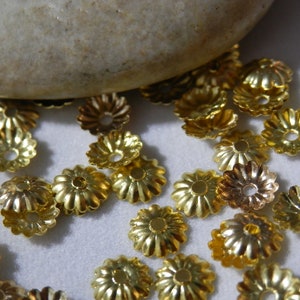 100pcs 5mm Antique Gold Bead Caps Flower Bead Caps Corrugated Bead Caps Small Bead Caps Jewelry Making Beading Supplies DIY Supplies