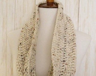 Cream Speckled Crochet Cowl Scarf, Heather Cowl Scarf, White Circle Scarf, Handmade Cream Cowl Scarf