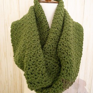St Patrick&#39;s Day Green Scarf, Kale Green Crochet Scarf, Handmade Green Scarf, Kale Green Crochet Scarf