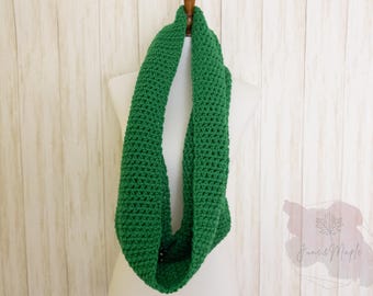 Handmade Kelly Green Crochet Cowl Scarf, Soft Warm Acrylic Winter Scarf