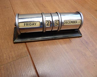 Vintage Perpetual Calendar Desk Calendar Barrel Style Chrome Metal with black base 1940s/50s Vintage Made in England by Gwenda