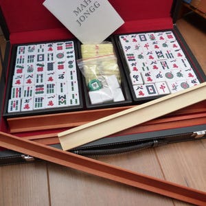 Mahjong Set in Smart Carry Case Complete with 148 Larger Pieces, 4 Tile Racks, Scoring Sticks, Dice and Wind Indicator Portable vintage