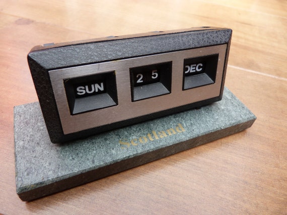 Vintage Retro Scotland Perpetual Calendar Desk Calendar Black Plastic 1970s on Heavy Slate Stone Base - Etsy vintage-retro-scotland-perpetual-calendar-desk-calendar-black-plastic-1970s-on-heavy-slate-stone-base-etsy