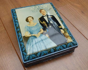 女王戴冠式記念缶、王室記念品、エリザベス女王 1953 年 - Etsy 日本