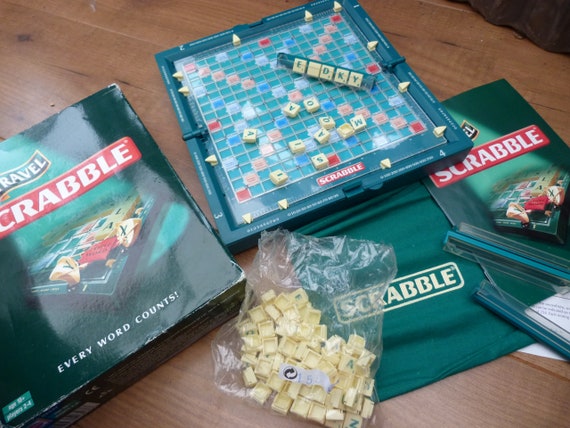 Scrabble Folio Tile Plastic Letter Snap Square Replacement Travel Game Piece 