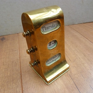 Brass Metal Perpetual Desk Calendar Antique 1920s/30s Scrolling Desk Item