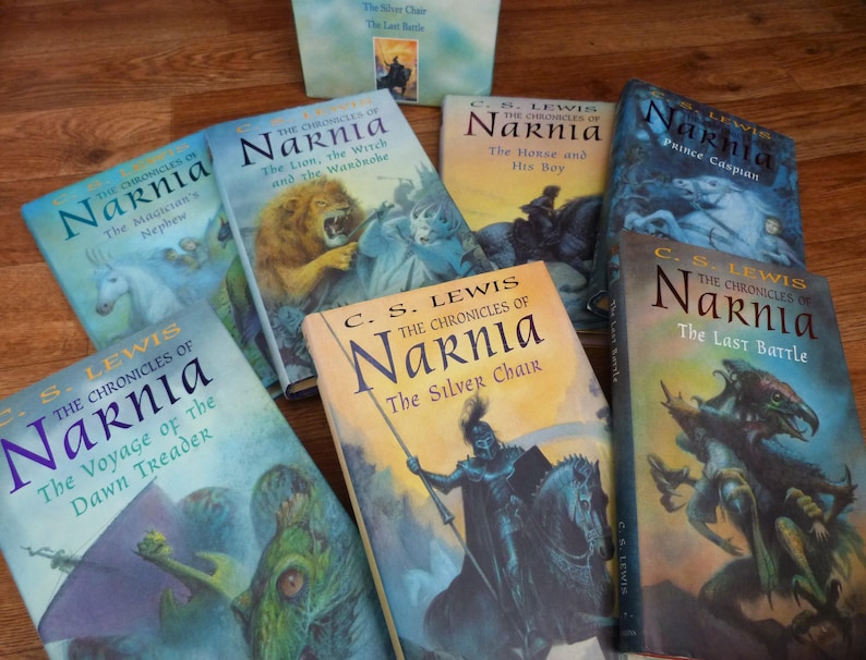 The Complete Chronicles of Narnia Collection Slipcase containing Seven Hardback Illustrated books CS Lewis 7 Book box set image 4
