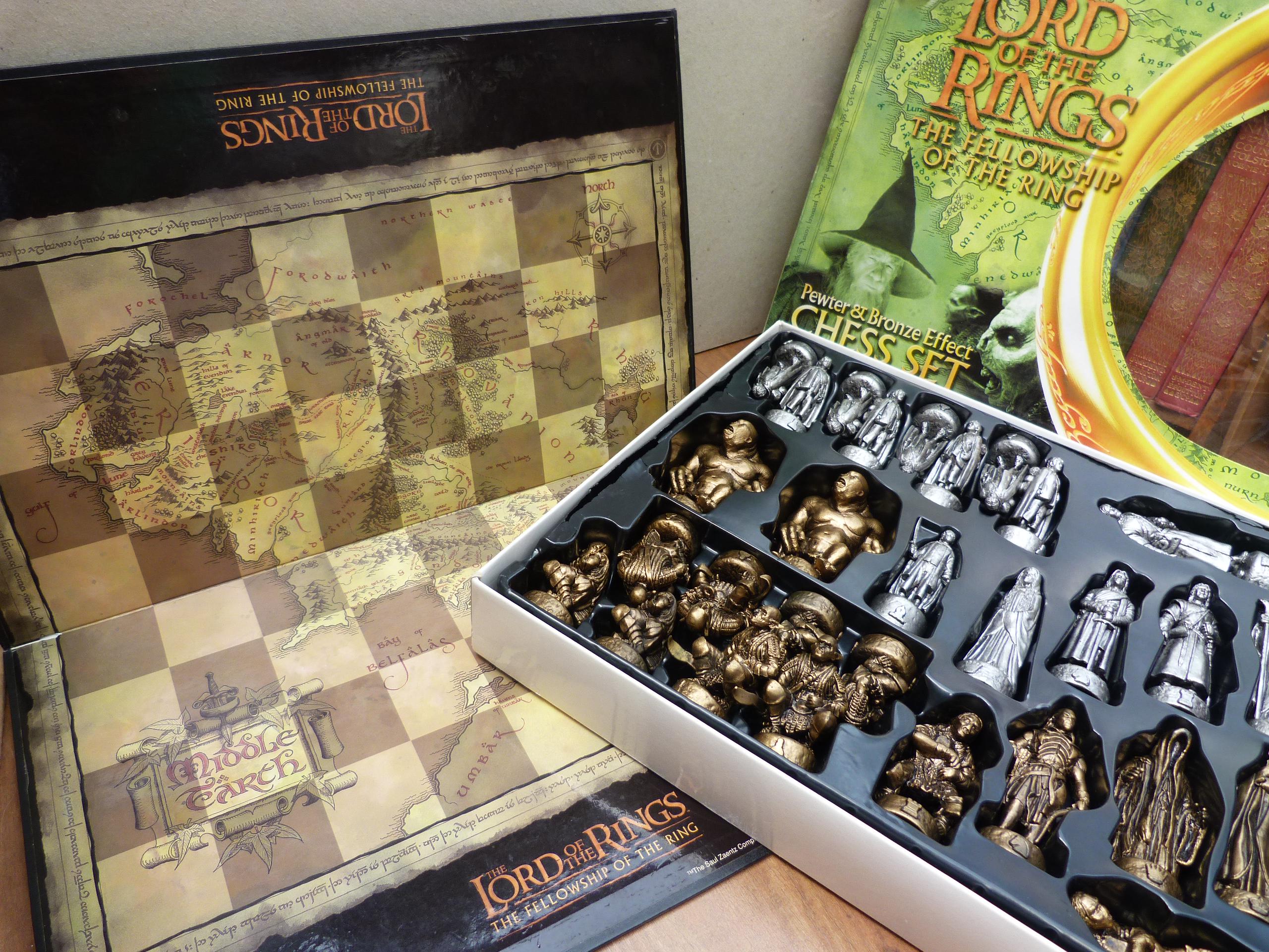 Vintage Lord of the Rings Chess Set With Folding Board Complete