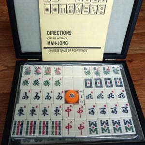 Vintage SEALED Mahjong Set in Carry Case Complete with 148 Pieces, Dice and Wind Indicator Portable vintage