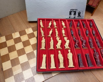 Carlton Ancient Rome Vintage Chess Set Complete with 32 pieces and 10 3/4 Inch Board
