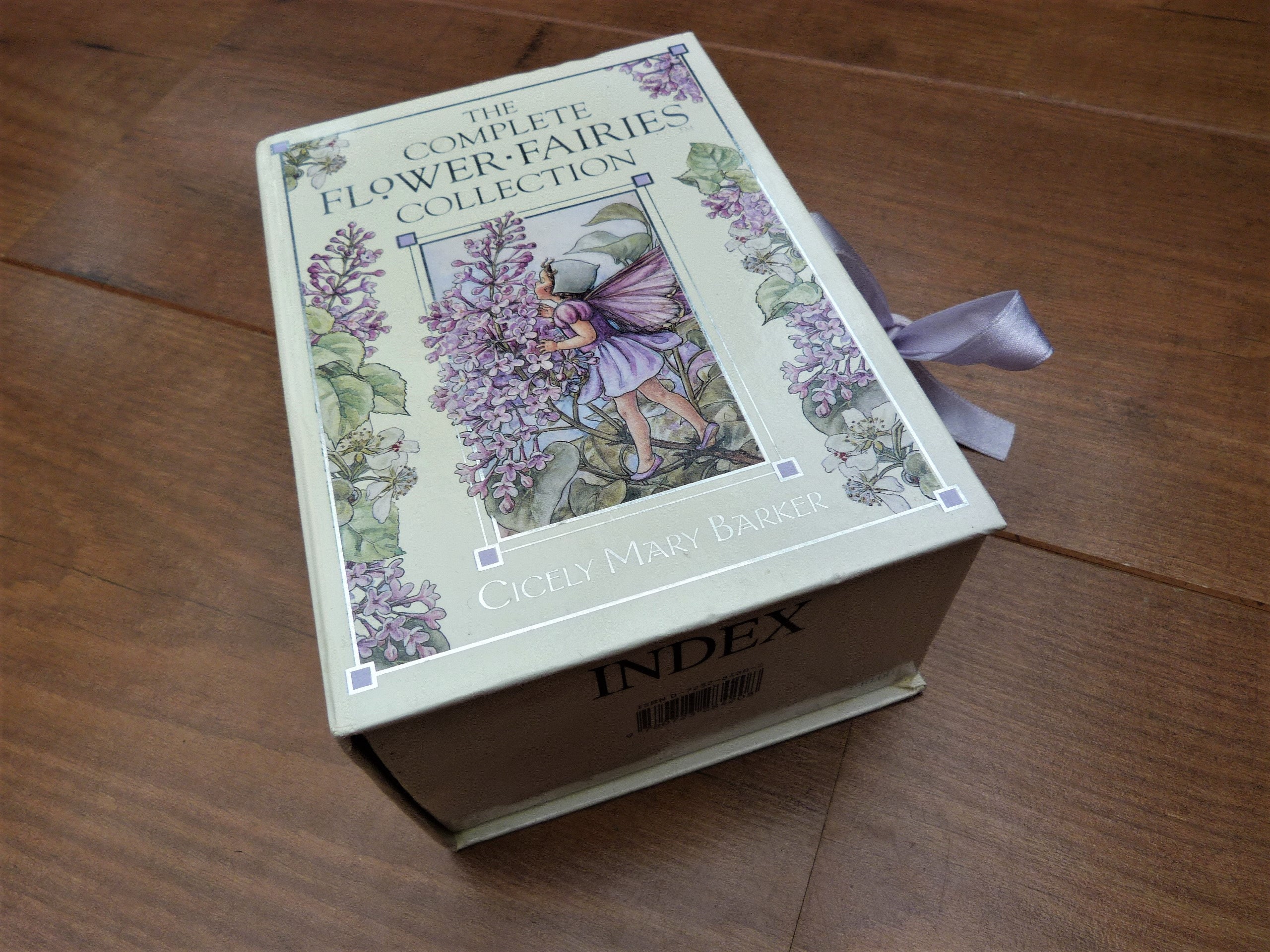 Complete Flower Fairies Collection Slipcase Containing Eight Complete Flower Fairies Collection Slipcase Containing Eight