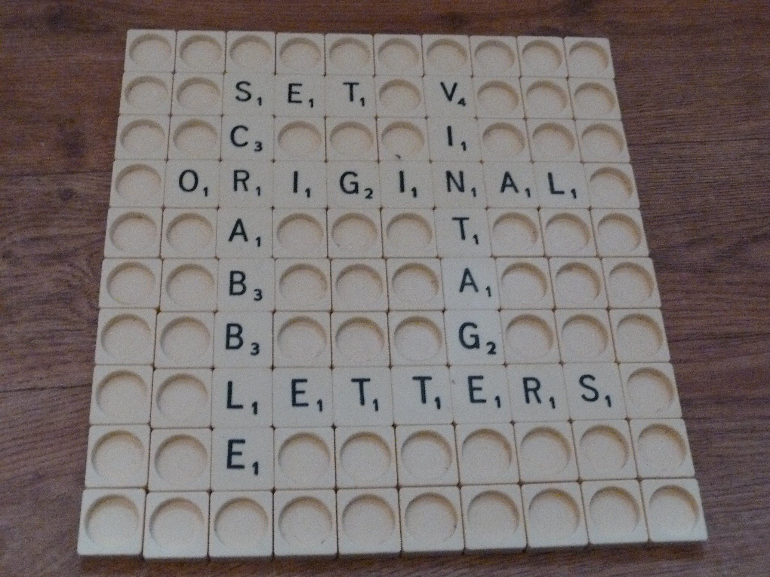 1x lettres décoratives scrabble vintage 20x20 cm