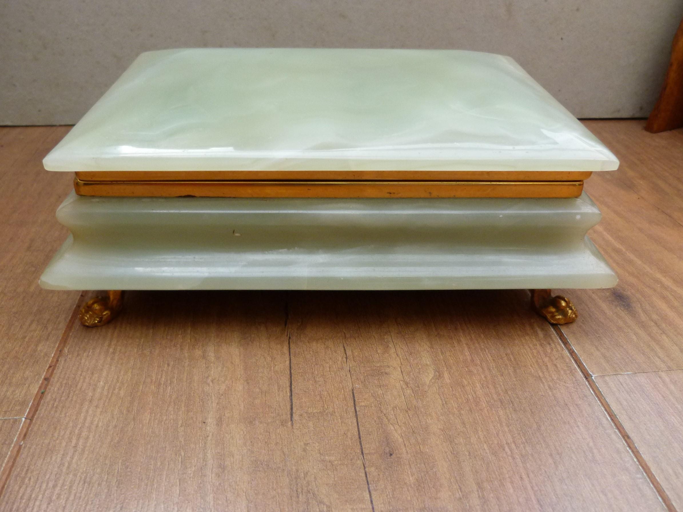 大理石 アンティーク　オニキス　グリーン　ジュエリーボックス　小物入れ ヴィンテージ オニキス 小物入れ グリーン フィギュアド