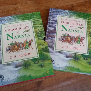 The Complete Chronicles of Narnia Colour Illustrated Large Hardback Book in Slipcase CS Lewis 7 story collection