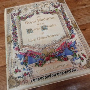 1981 Charles and Diana Royal Wedding Stamp Album Mint Commemorative Sets with 360 QEII Commonwealth Stamps in Stanley Gibbons Folder A-M